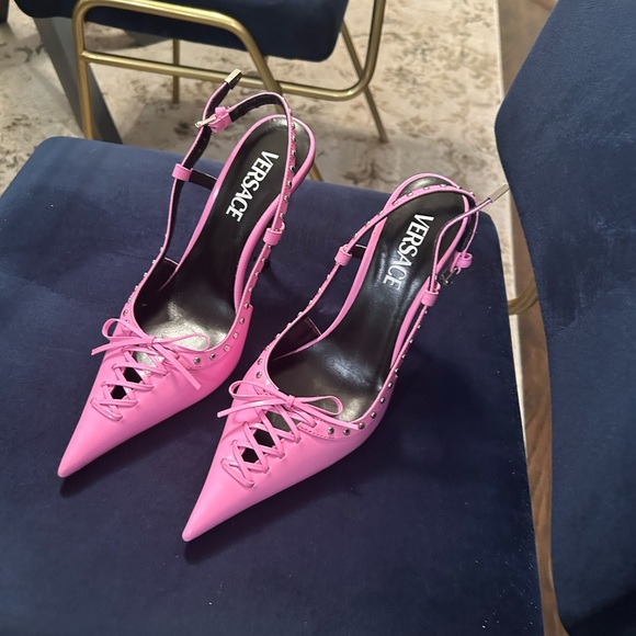 Versace Laced Pin-point Slingback Pumps Size 37.5 - Picture 3 of 6